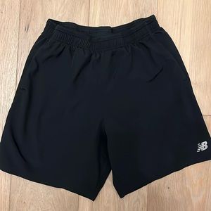 New Balance Men’s Athletic Shorts black size medium (lined)
